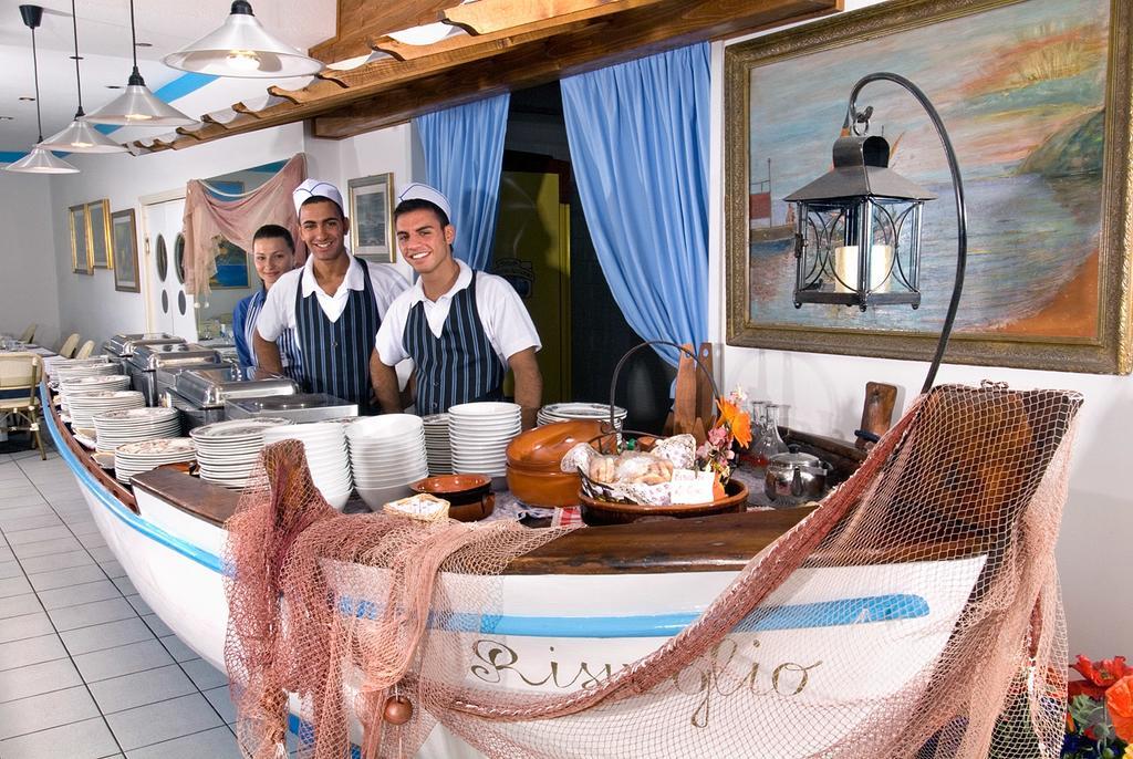 Hotel Resort Marinella ガビッチェ・マーレ エクステリア 写真