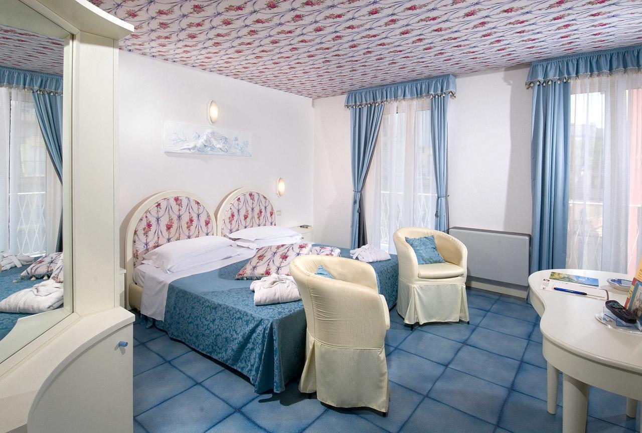 Hotel Resort Marinella ガビッチェ・マーレ エクステリア 写真
