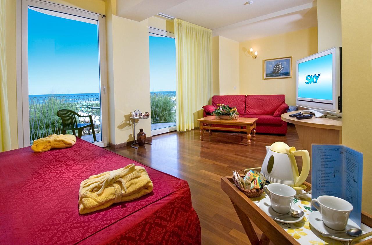 Hotel Resort Marinella ガビッチェ・マーレ エクステリア 写真