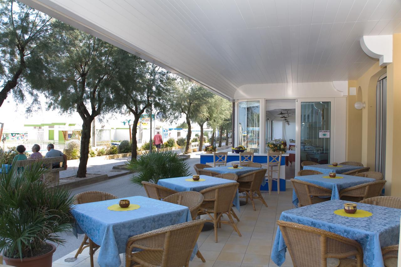 Hotel Resort Marinella ガビッチェ・マーレ エクステリア 写真